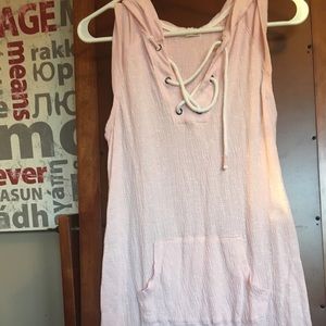 Sleeveless hooded long top . Rose color 💕